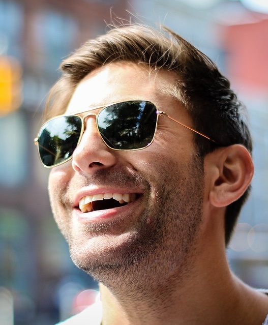 smile man 02a